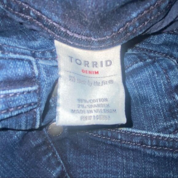 Torrid Jeans Size 26R Plus Size - Picture 13 of 14